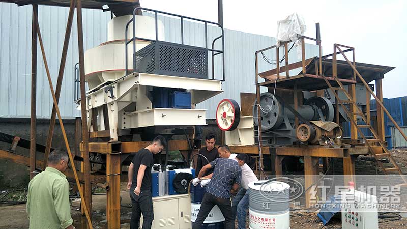 砂石廠安裝現(xiàn)場 砂石廠安裝現(xiàn)場