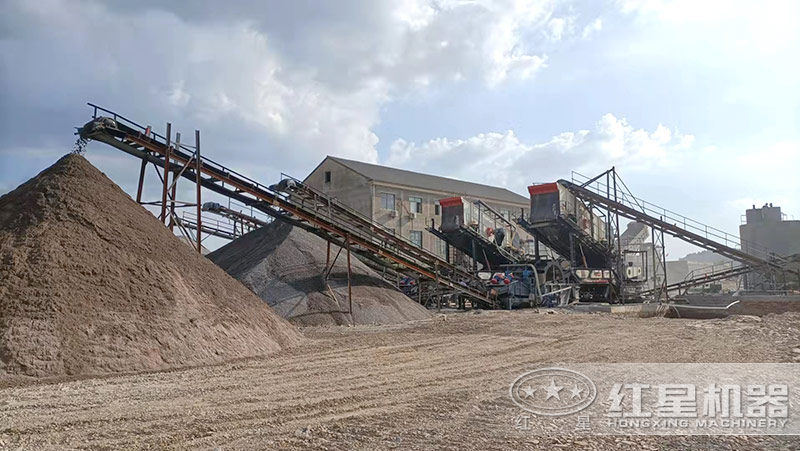 石子制沙現(xiàn)場 石子制沙現(xiàn)場