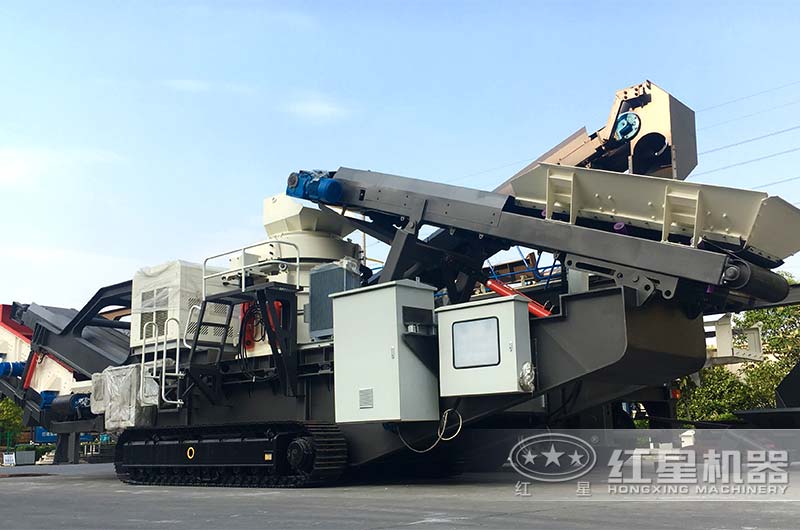 履帶移動破碎站發(fā)貨 履帶移動破碎站發(fā)貨