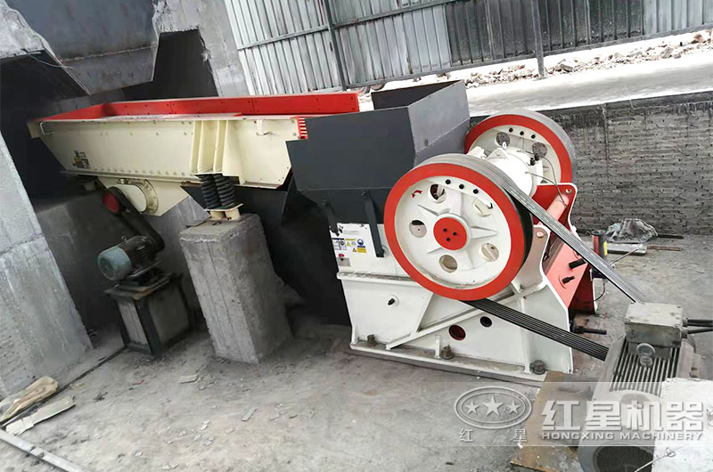 顎式破碎機(jī)設(shè)備 顎式破碎機(jī)設(shè)備