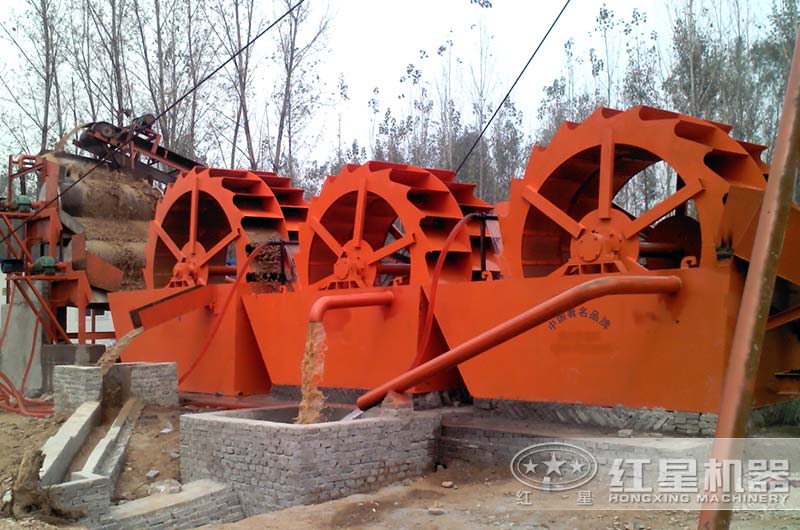 三臺洗砂機同時生產，更有效